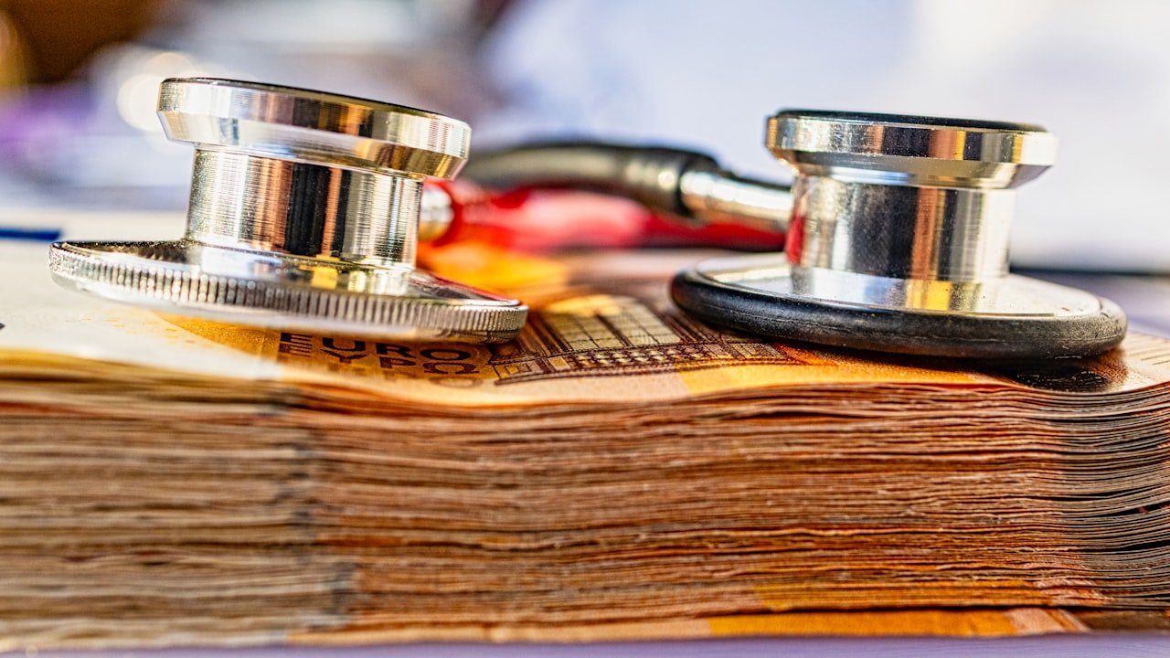 The Reasons Why You Should Buy Honor 50